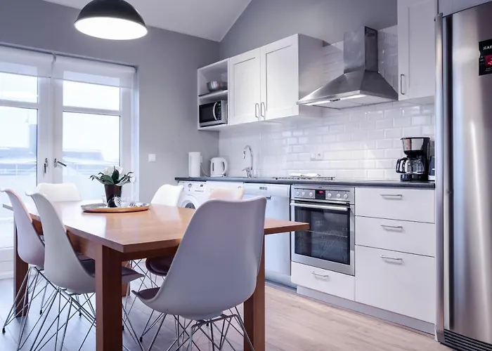 Luna Apartments