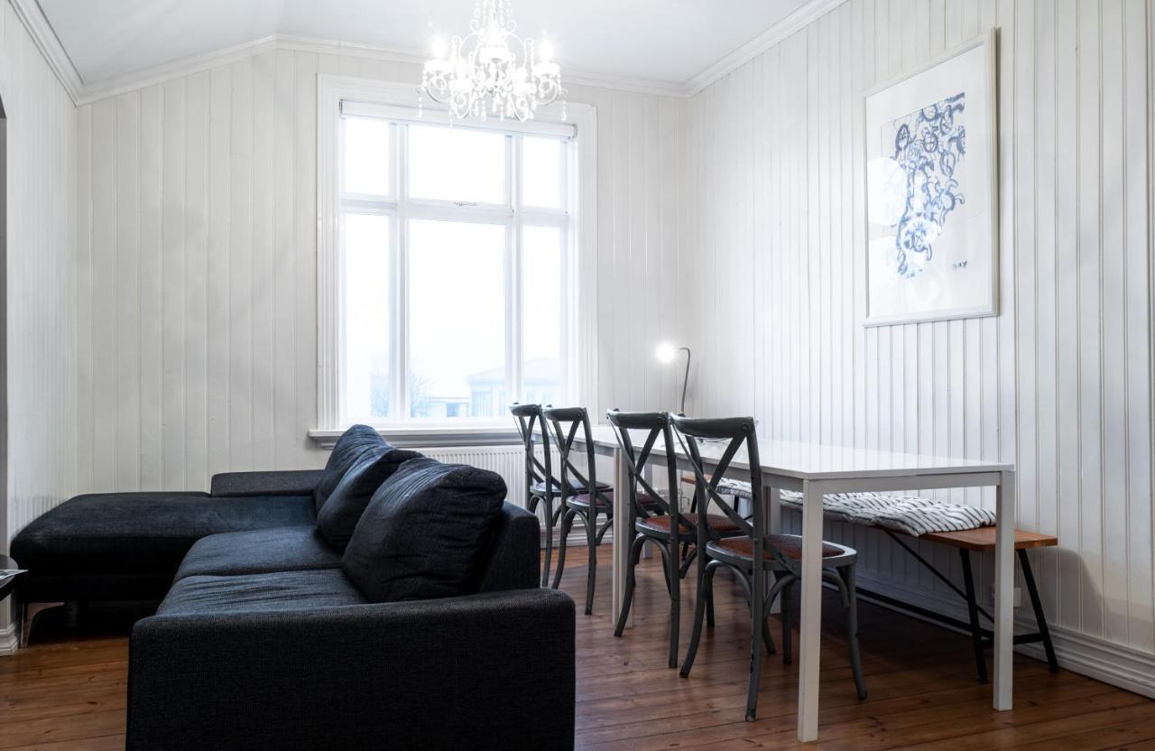 Luna Apartment
