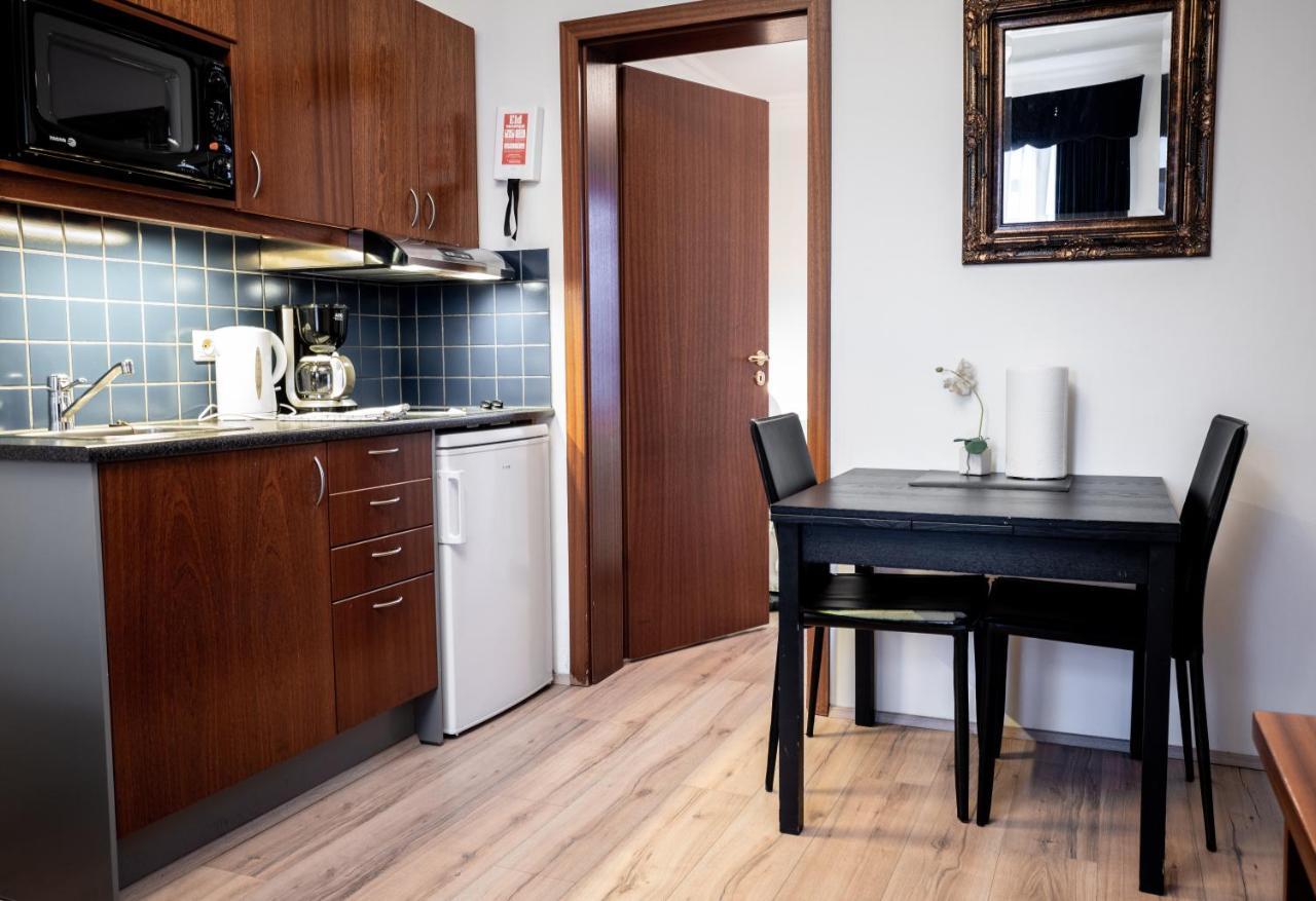 Luna Apartment *